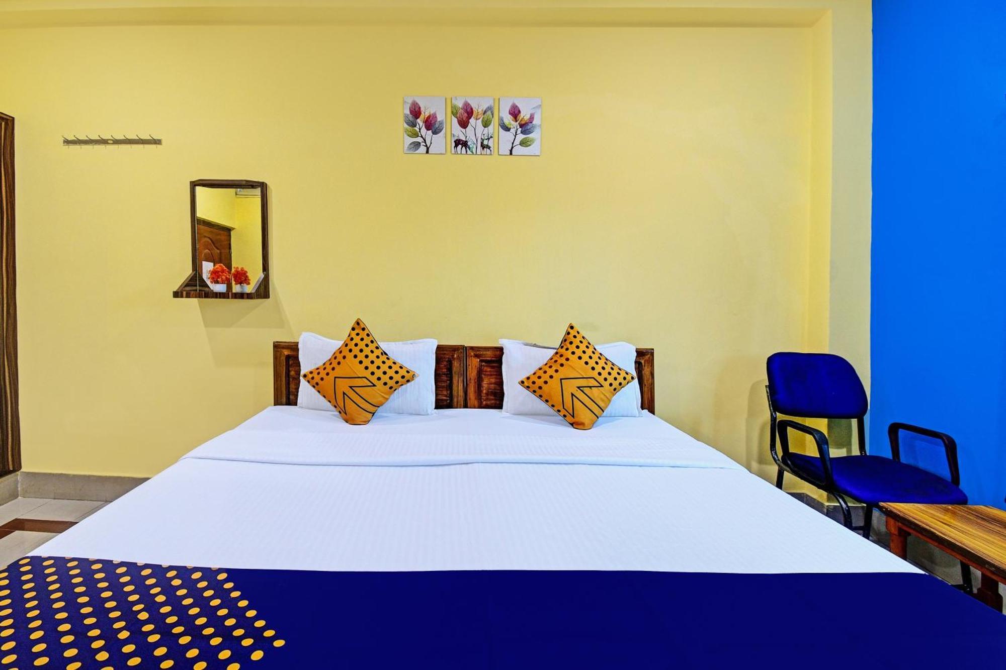 Oyo Flagship Pratikshya Guest House Baripada Ngoại thất bức ảnh