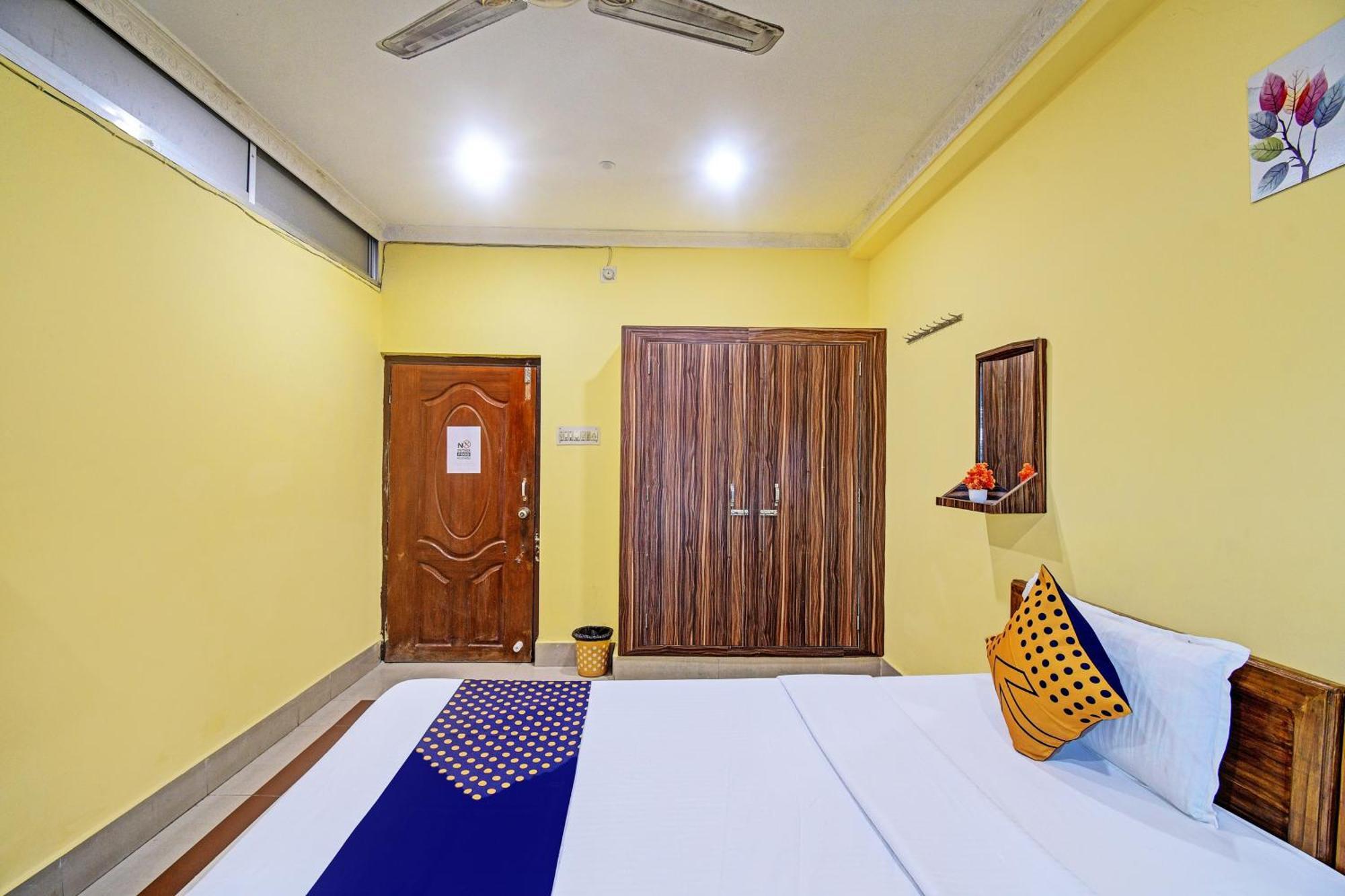 Oyo Flagship Pratikshya Guest House Baripada Ngoại thất bức ảnh